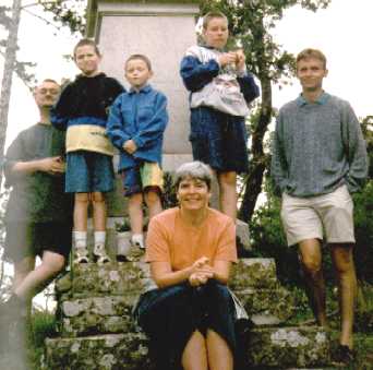 Jonathan Morgan, Sharon and the boys and Pastor Duncan Ridgeon. All a' rambling in the Villy hills!